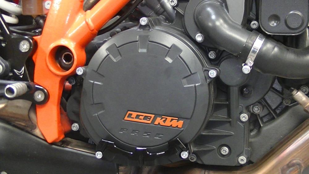 Schutz für Kupplungsdeckel LC8 KTM Motor - Schwarz - EVOTECH S.R.L